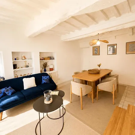 Ecrin De - Maison De En Hypercentre De - Renovee En 2026 Tres Bien Equipee Decoration Soignee Et Contemporaine Terrasse Amenagee 3 2 Wc 2 Salle D'eau - 3 Ventilateurs- Parking Gratuit A Proximite A 10 Mn Plages Du Debarqu Nyaraló Bayeux