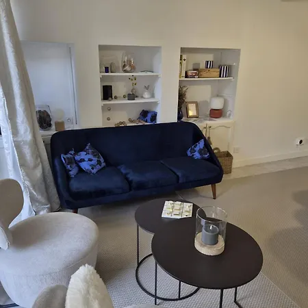 Ecrin De - Maison De En Hypercentre De - Rénovée En 2026 Très Bien équipée Décoration Soignée Et Contemporaine Terrasse Aménagée 3 2 Wc 2 Salle D'eau - 3 Ventilateurs- Parking Gratuit à Proximité à 10 Mn Plages Du Débarqu Bayeux
