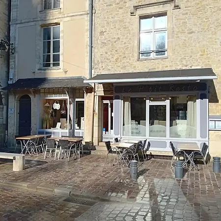 Ecrin De - Maison De En Hypercentre De - Rénovée En 2026 Très Bien équipée Décoration Soignée Et Contemporaine Terrasse Aménagée 3 2 Wc 2 Salle D'eau - 3 Ventilateurs- Parking Gratuit à Proximité à 10 Mn Plages Du Débarqu *
